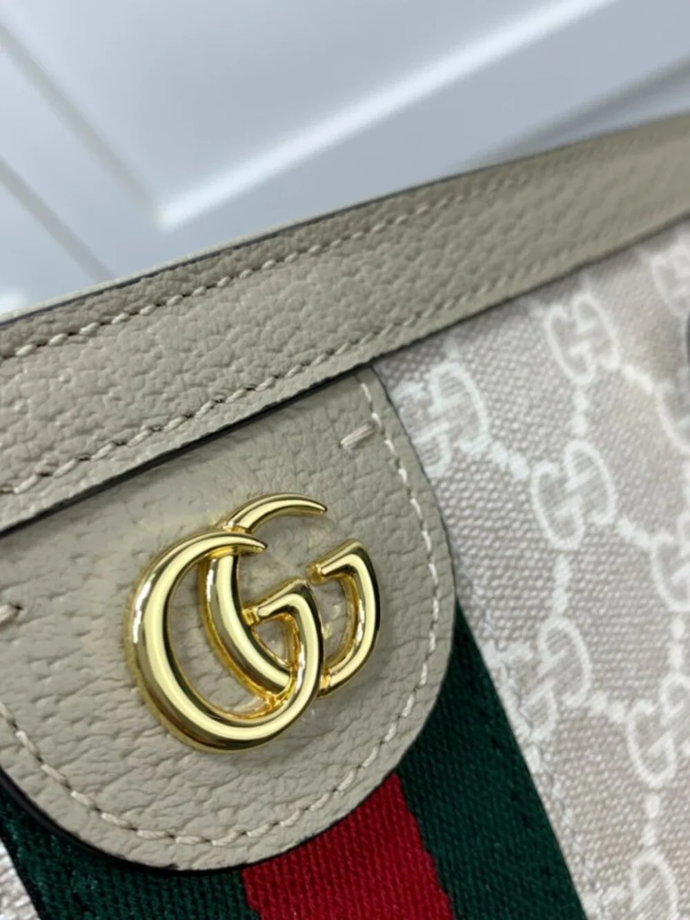 Gucci Ophidia Medium Tote Bag